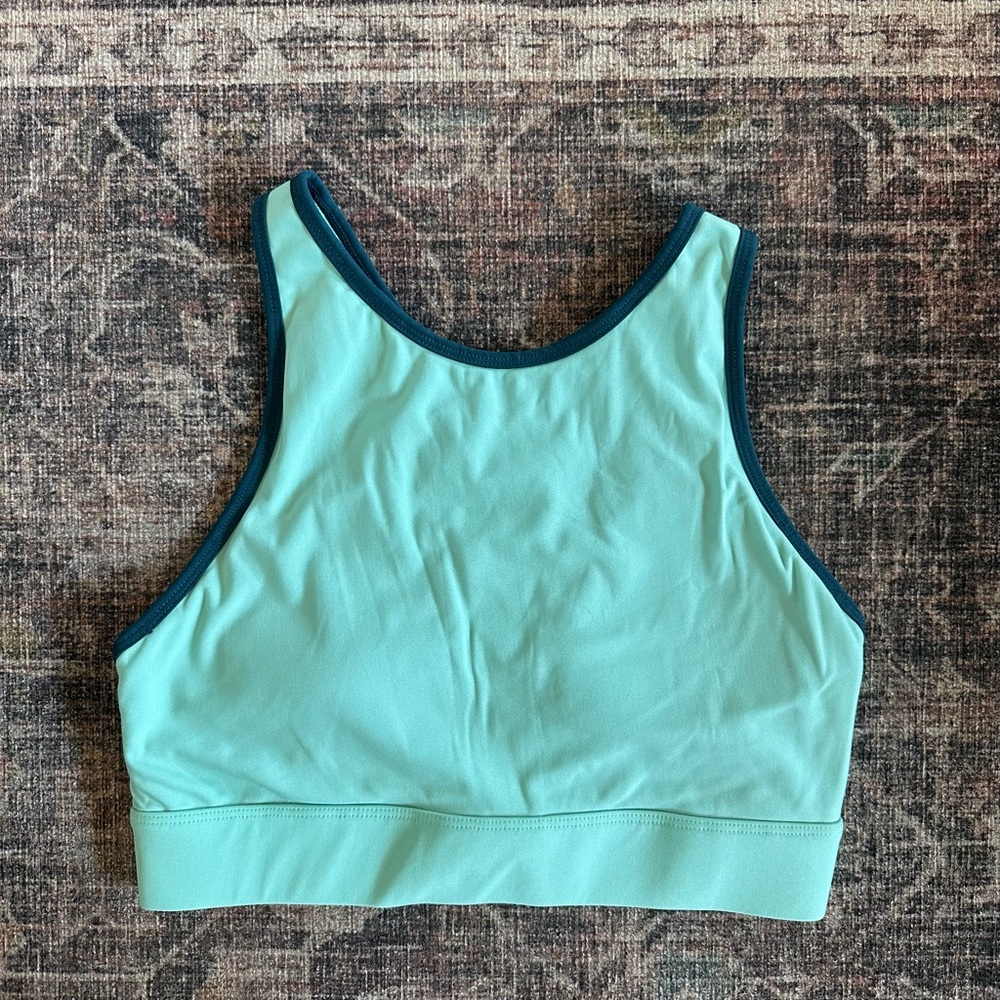 Fabletics Two-Toned Blue Criss Cross Sports Bra | Women’s M | Medium Impact